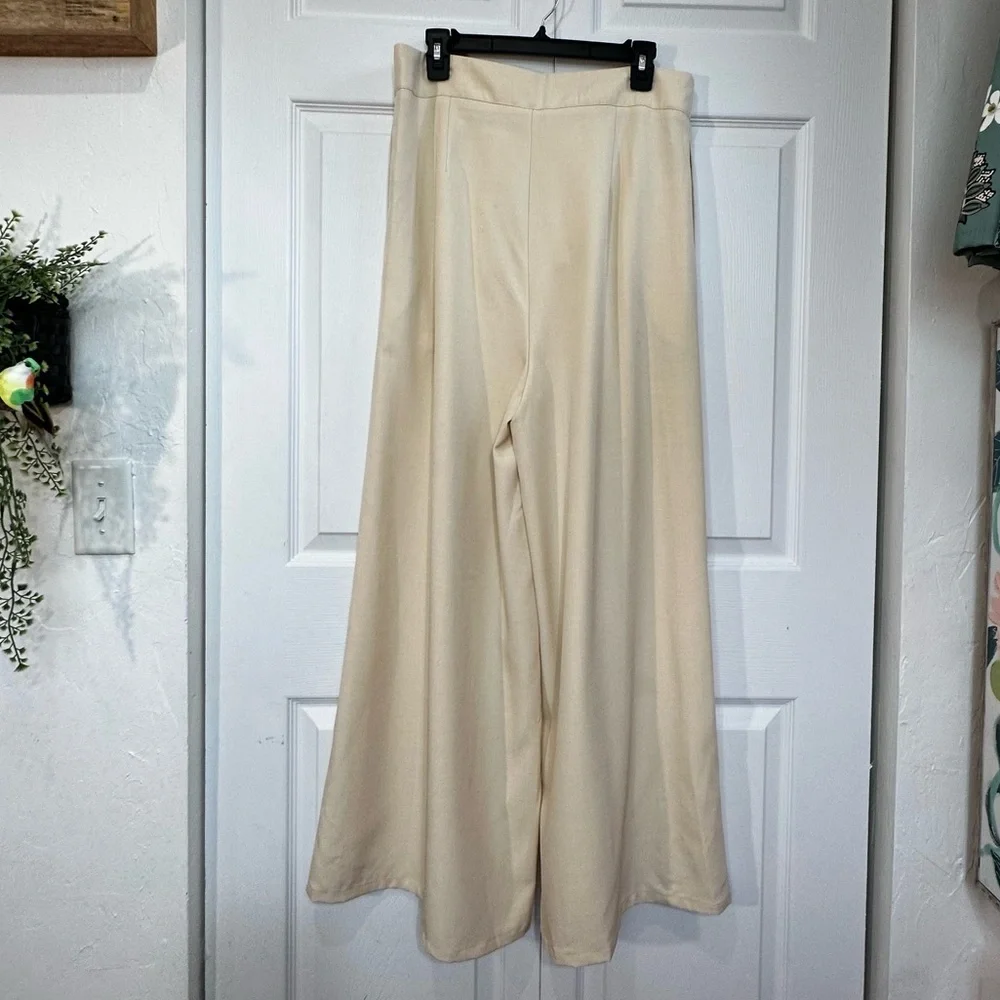 Flying Tomato Cream Extra Wide Leg Pleated Trousers Large NWOT